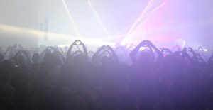 Read more about the article How to pick the best wedding DJ
